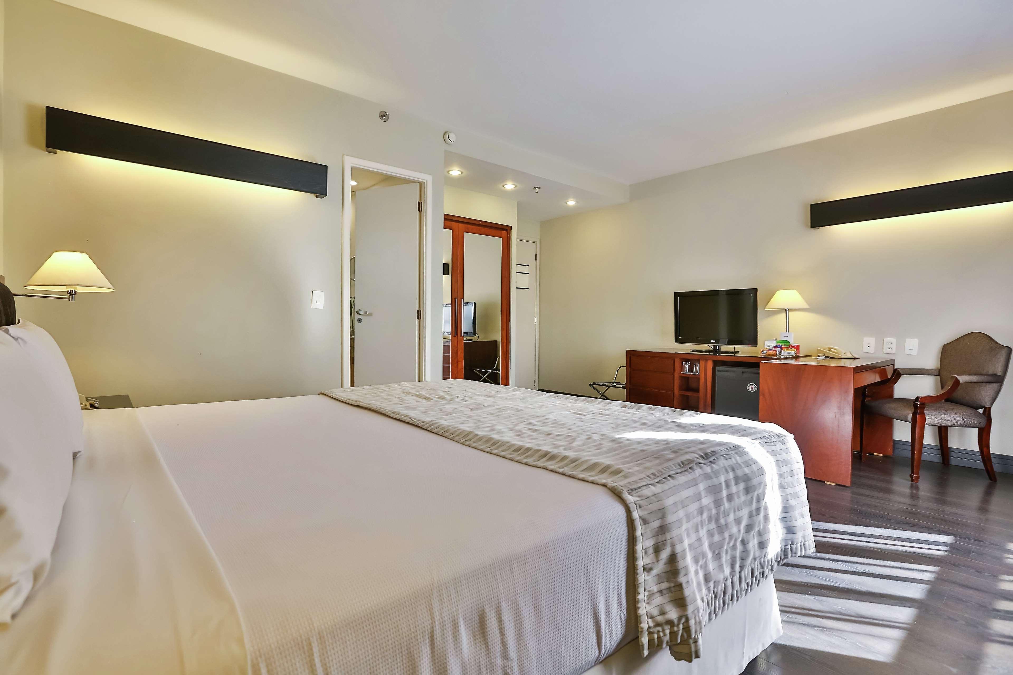 Hotel Double Tree By Hilton Sao Paulo Itaim Exteriér fotografie A bedroom at the hotel