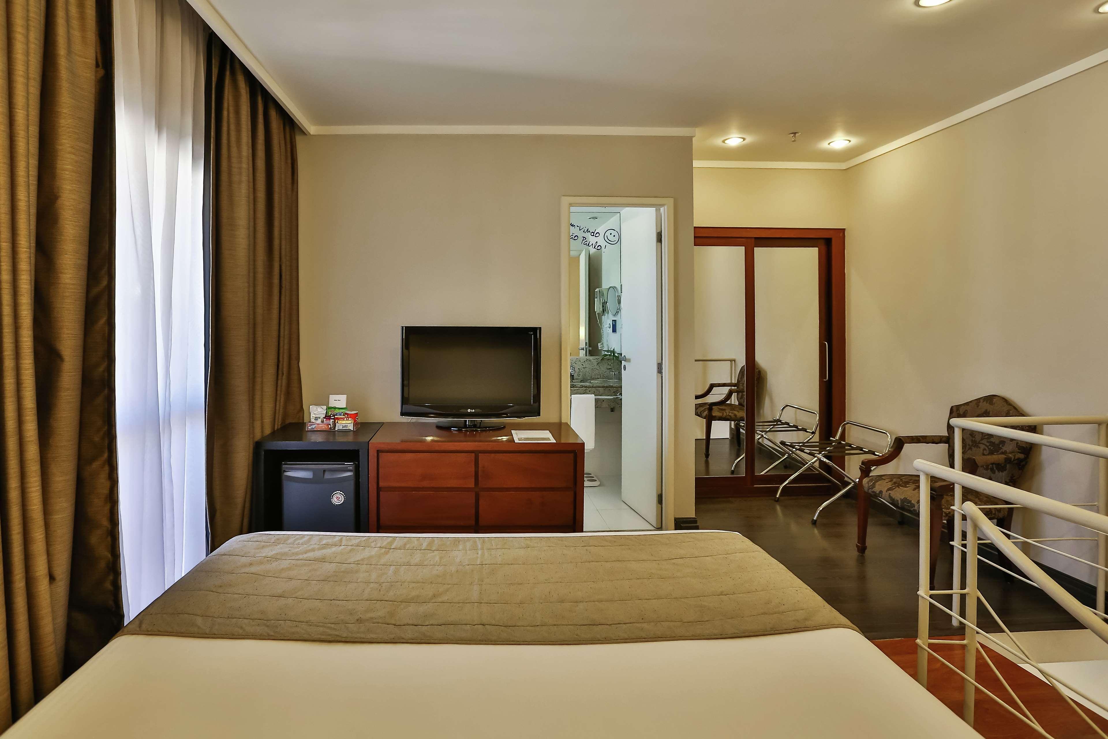 Hotel Double Tree By Hilton Sao Paulo Itaim Exteriér fotografie A typical room at the hotel