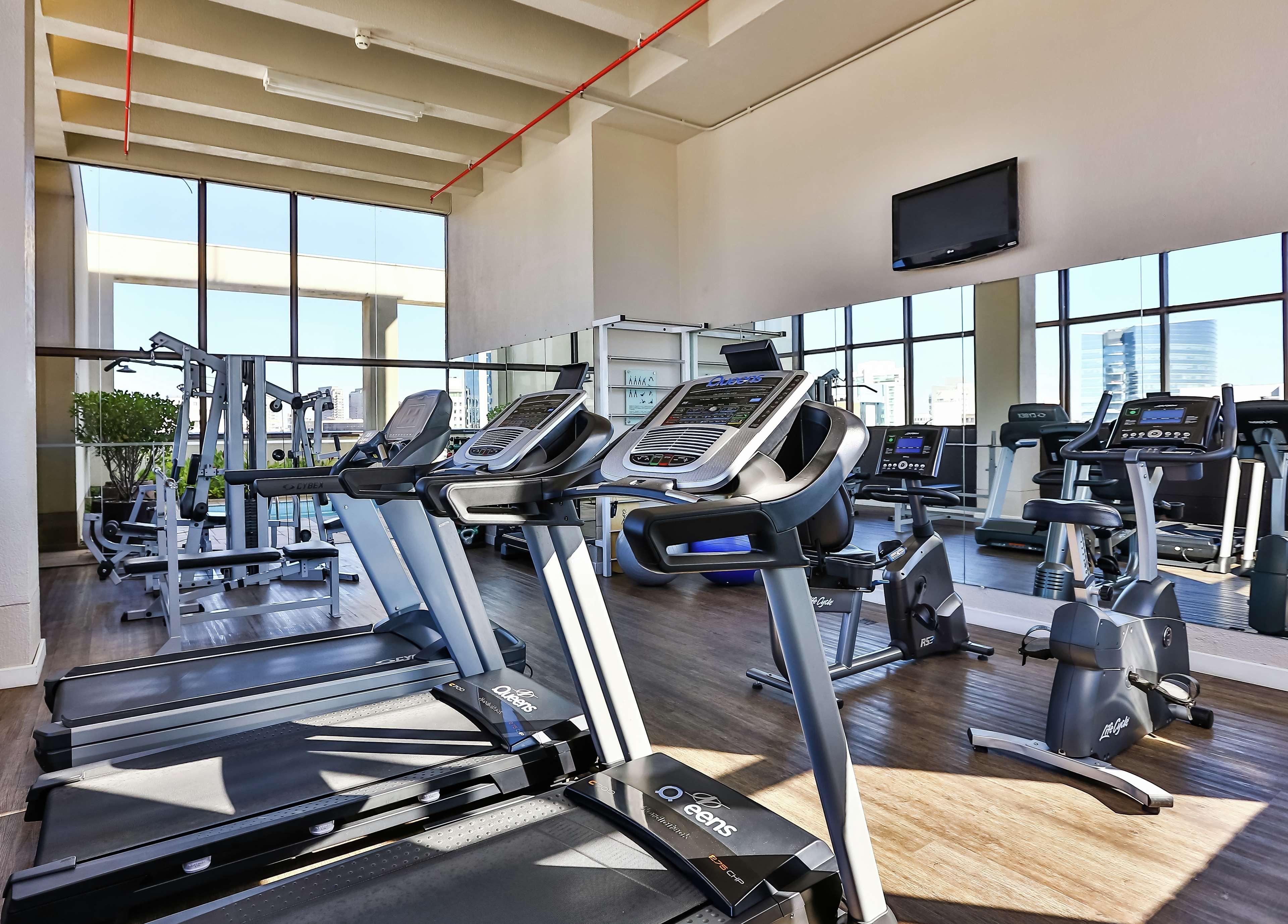 Hotel Double Tree By Hilton Sao Paulo Itaim Exteriér fotografie The gym at the hotel